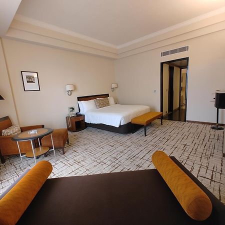 Hotel Marine Plaza Mumbai Luaran gambar